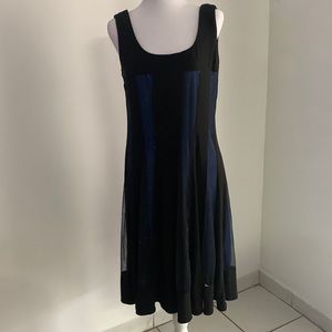 Women dress like e new R&M Richards size 10